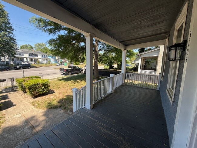 Photo - Charming 3bdrm/1.5bth Home Conveniently Located in Richmond's North Highland Park Subdivision w/P...