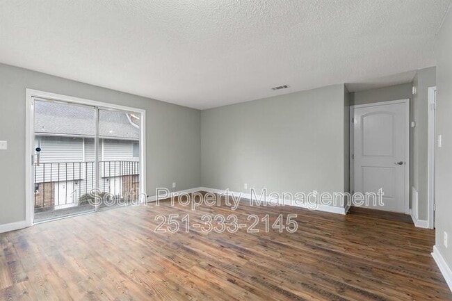 Photo - 6527 Old Shell Rd