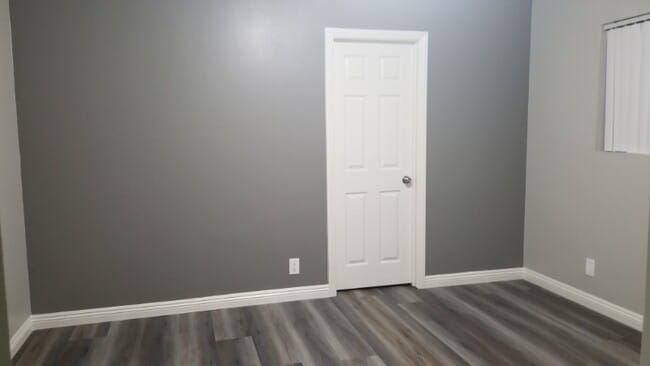 Photo - 16121 Clark Ave Unidad 2