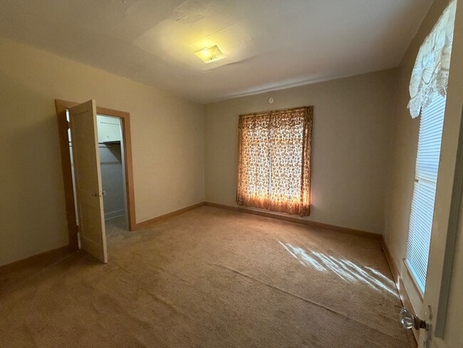 Photo - 312 W 9th Ave