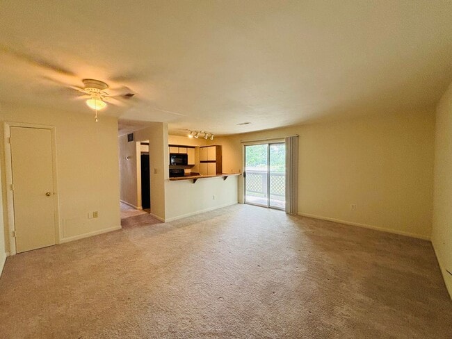 Photo - 813 Claytor Square