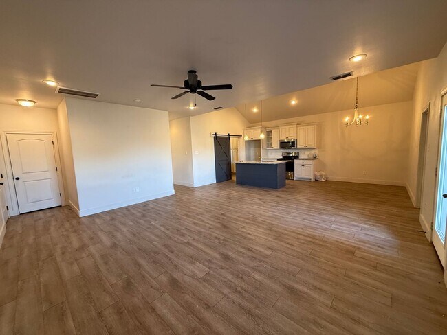 Photo - 1704 102nd St Unidad Fox Ridge - 1704 102nd Street  B