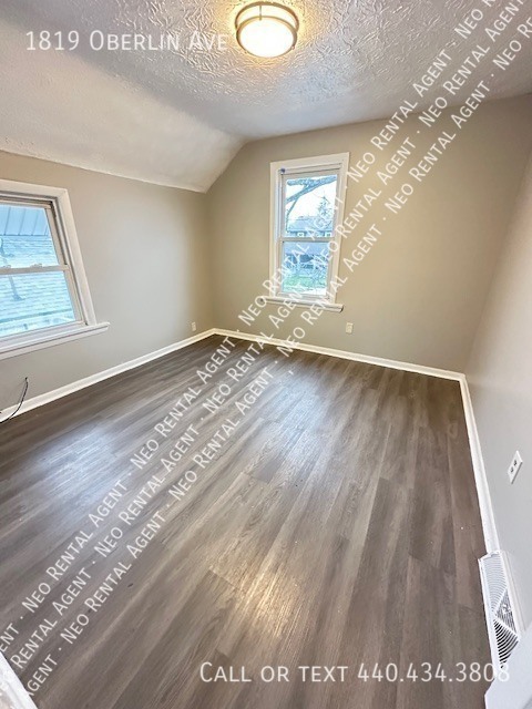 Photo - 1819 Oberlin Ave