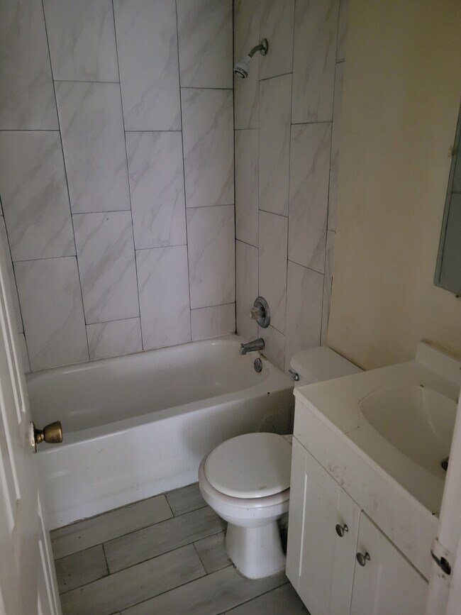 Photo - Pursley Court Apartments