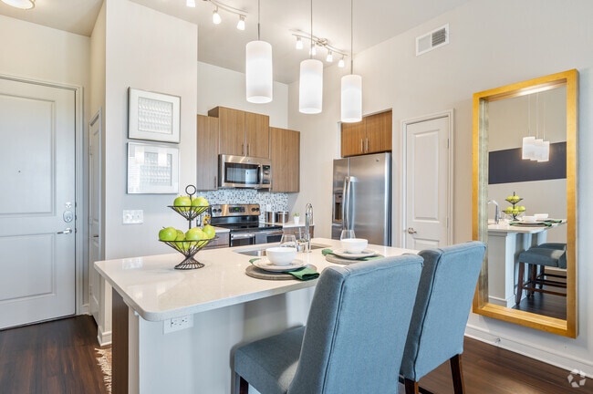 1BR, 1BA - 681SF