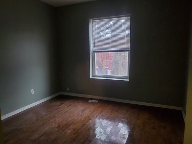Photo - 7318 S Emerald Ave Unit 7318  2