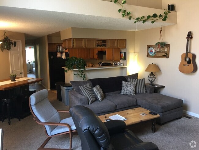 Building Photo - 3 Bed/2 Bath Powderhorn Condo - Available ... Unit E