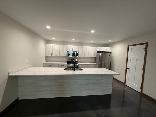 Photo - 115 4th St SW Unit #2