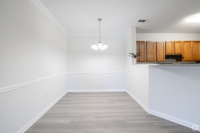 3BR, 2BA - 1,358SF - Dining Area