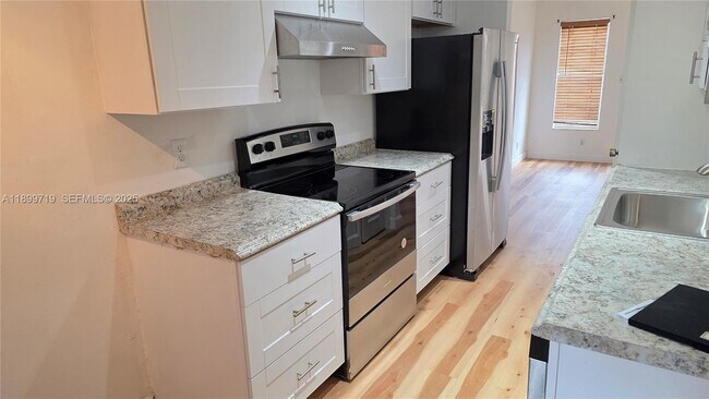 Photo - 650 Tennis Club Dr Unit 308