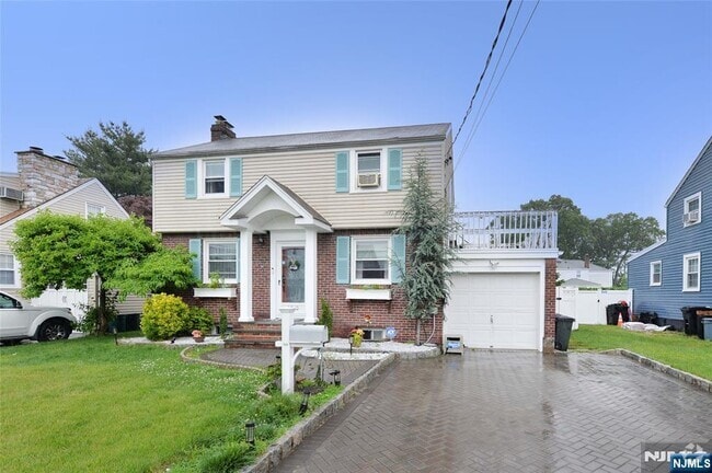 Building Photo - 23-10 Cambridge Rd Rental