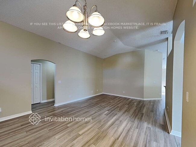 Photo - 2115 Bayhill Dr