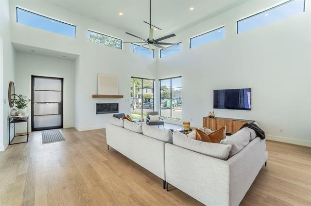 Photo - 4826 March Ave