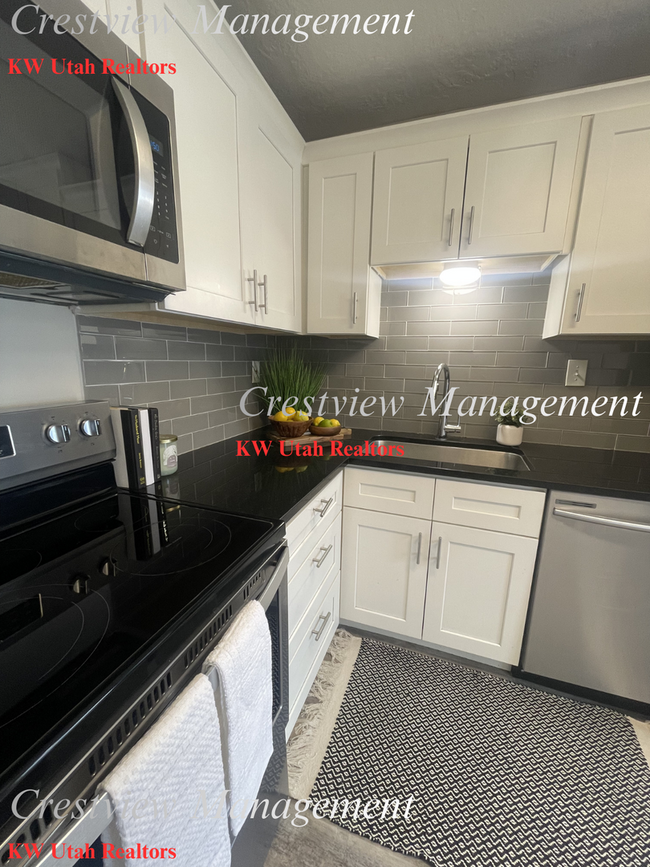 Photo - Claybourne Duplex Unit 153