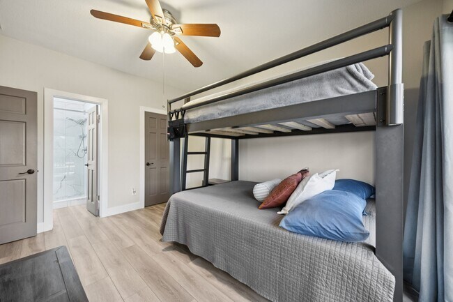 Photo - 500 River Rd Unit 106