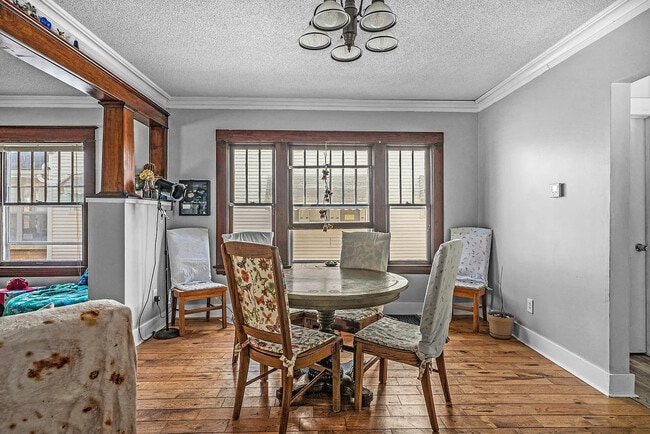 Photo - 1208 Hovey St SW