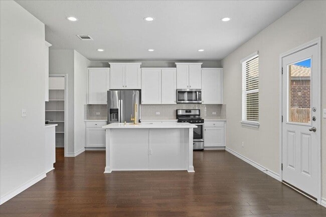 Photo - 3801 Soft Shore Ln