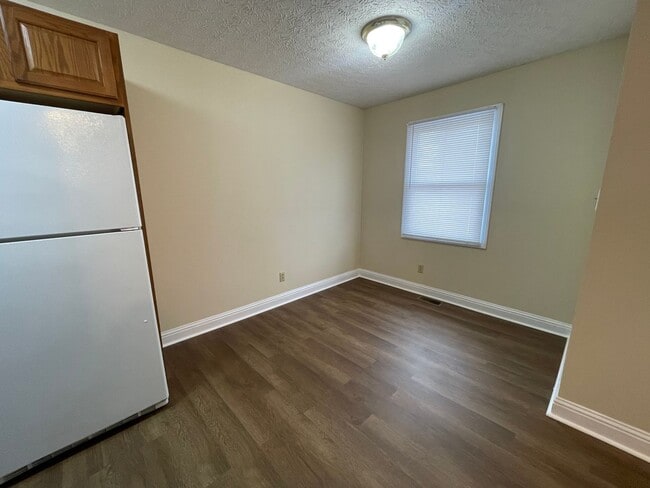 Photo - 3425 Legacy Run Unit B