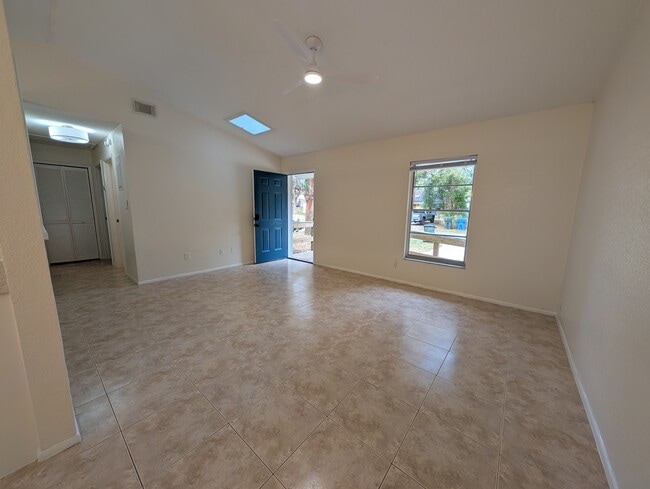 Photo - 52 Saint Johanna Dr