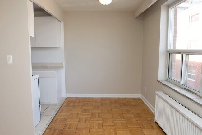 Photo - 65 Windermere Ave