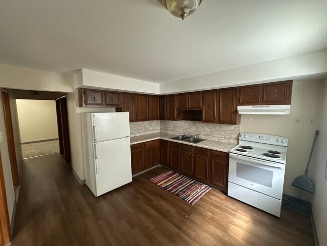 Photo - 111 Sunbury St Unit 2