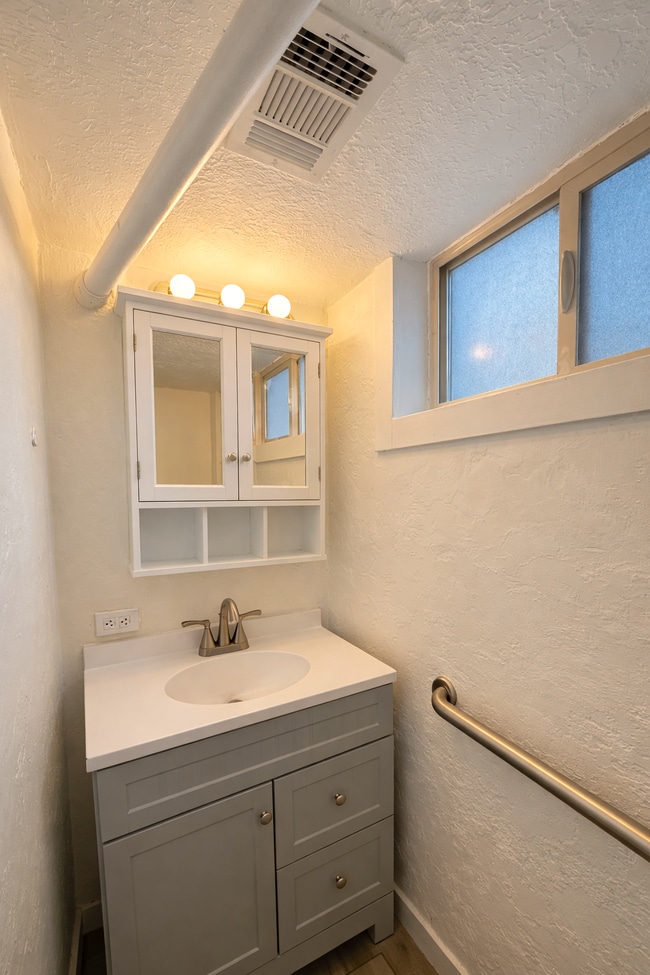 Photo - 3180 S Breeze Dr