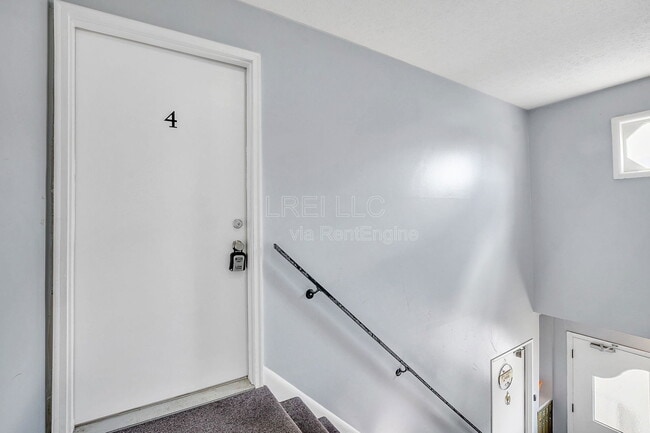 Photo - 3325 Breckenridge Ln Unit 4