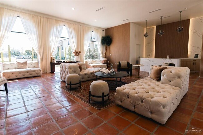 Photo - 11 N Taylor Rd