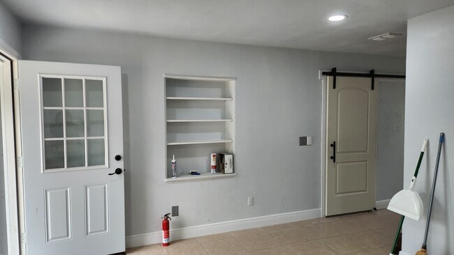 Photo - 1015 Woodland Ave
