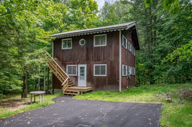 Photo - 51 White Birch Dr