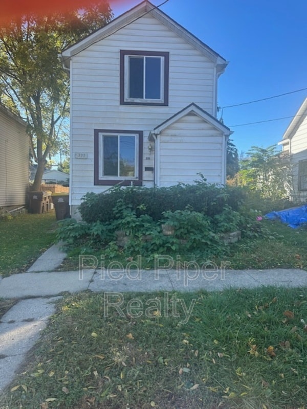 Building Photo - 331 W Homer St