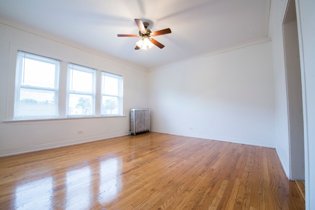 Photo - 7358 S Blackstone Ave