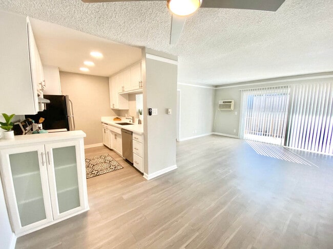 Photo - The Flats on Addison