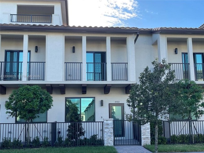 Building Photo - 4460 NW 83rd Ave