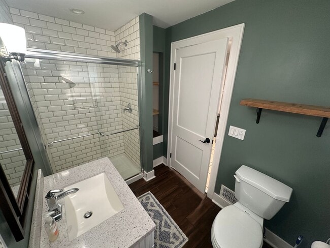 Photo - 1102 S Park St W