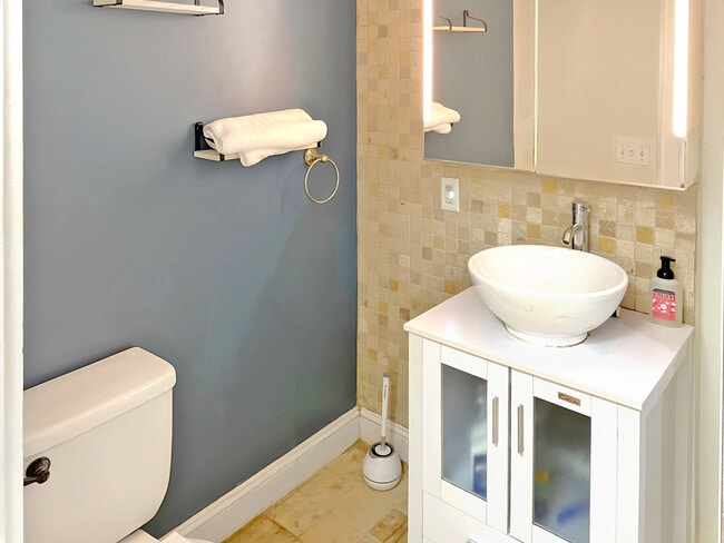 Photo - 328 Garden St Unit 1