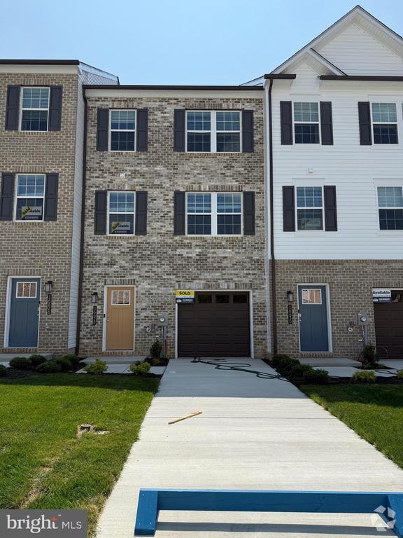Building Photo - 16628 Green Glade Dr Rental