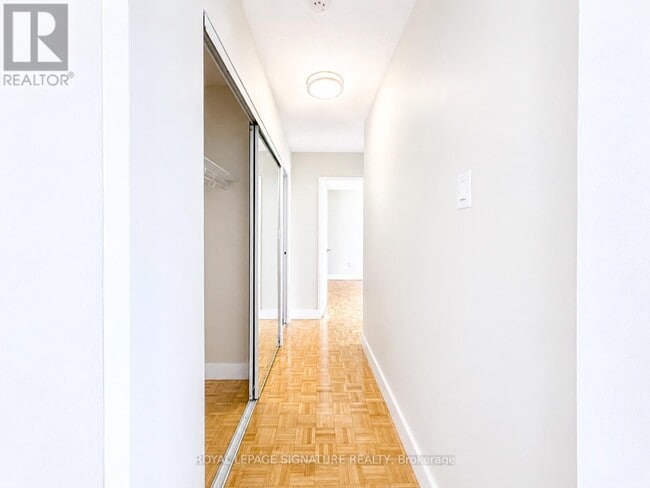 Photo - 666 Spadina Ave. Unit 410