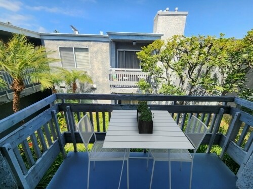 Photo - 1410 Wellesley Ave