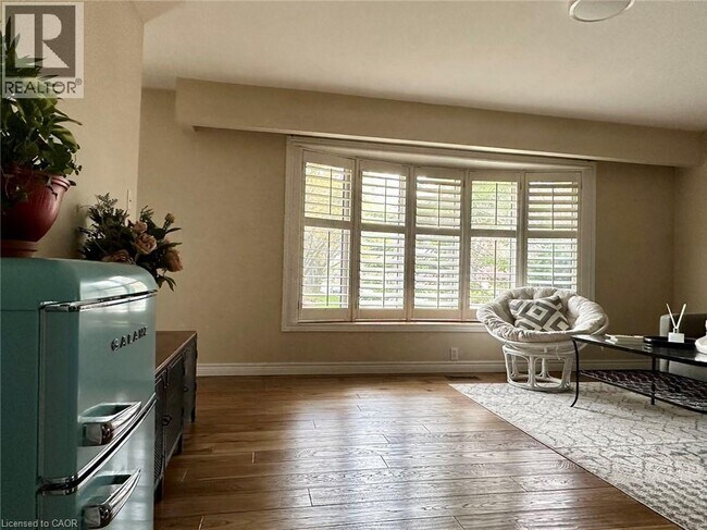 Photo - 67 Briarwood Crescent