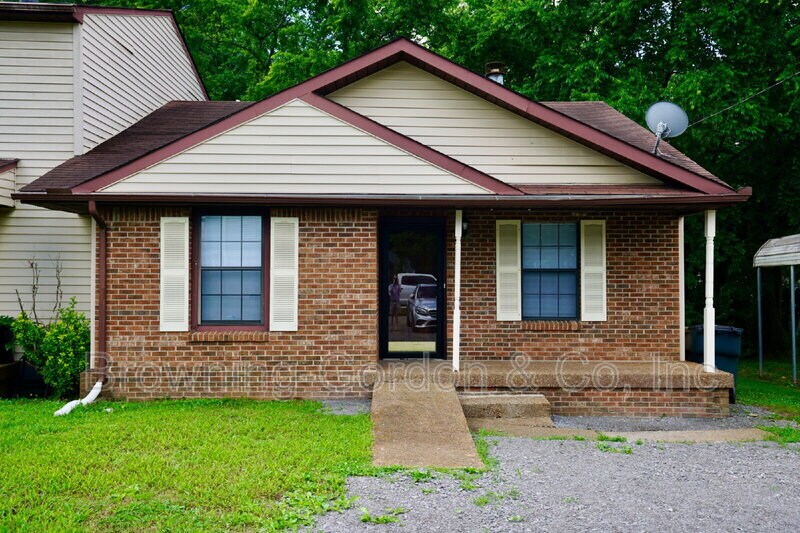 Photo - 3332 Oak Trees Court