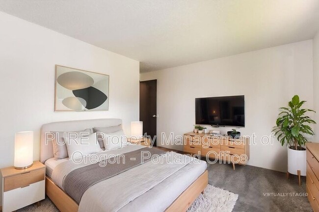 Photo - 14202 NE Sandy Blvd Unidad H-14
