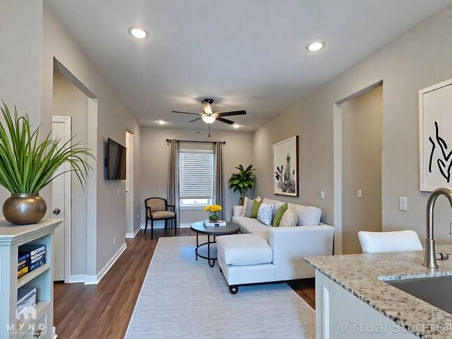 Photo - 421 Citation St