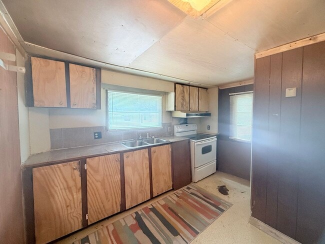 Photo - Cozy 2-Bedroom Home - Spacious Backyard