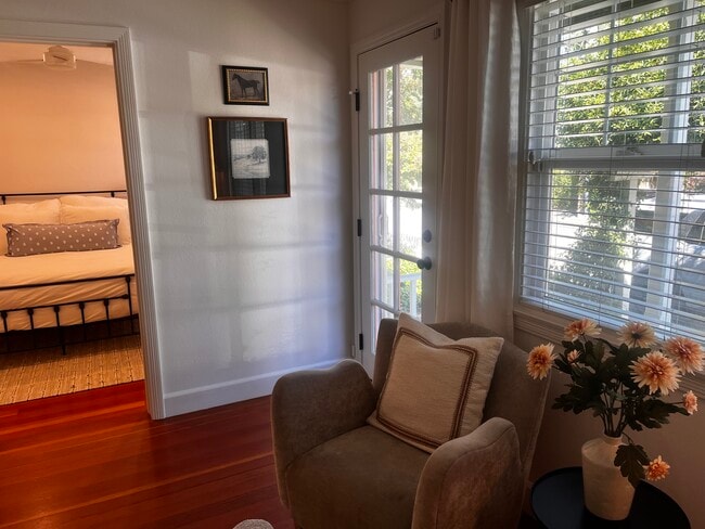 Photo - 216 Plaza St
