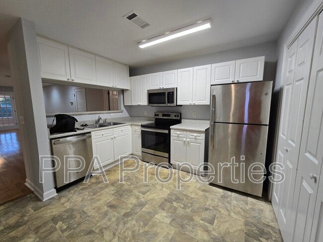 Building Photo - 929 Morreene Rd Unit C23