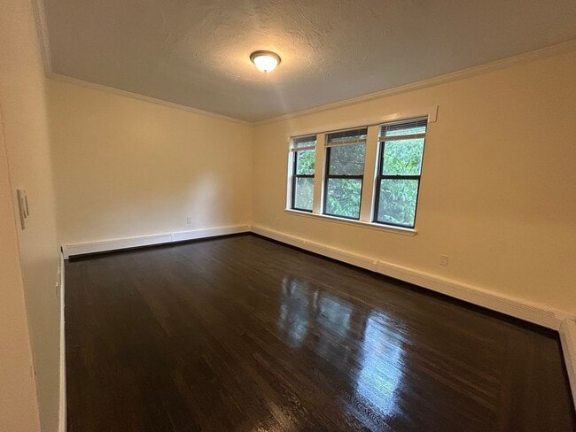 435 Walnut Ave Unit 6
