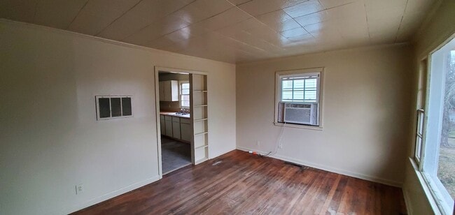 Photo - 3 Bedroom 1 Bathroom House!
