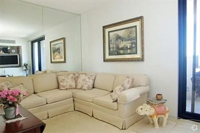 Building Photo - 85 E India Row Unit 2807 Rental