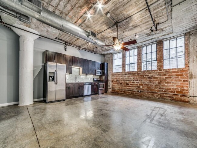Building Photo - 1122 Jackson St Unit 121.5 Rental